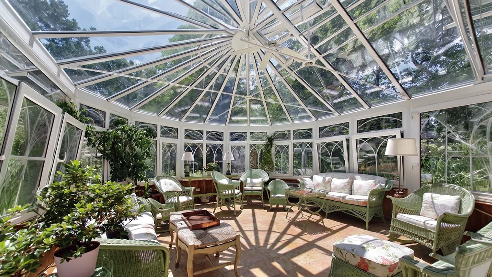 Sunroom thumbnail 3
